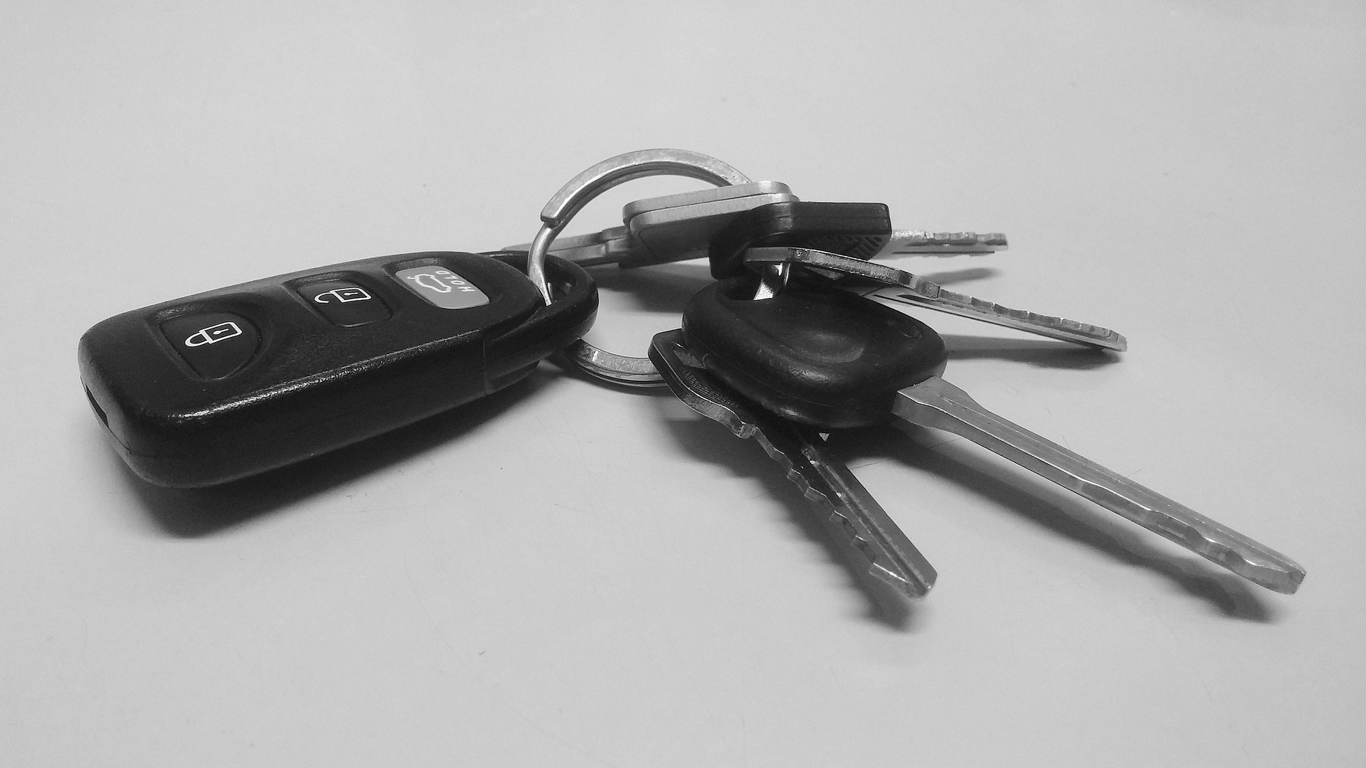 Datakeys car keys lost replacement 247 locksmith auto locksmith near me car key emergency car key specialist13 - Vehicle Towing and Recovery Services in essex are the best